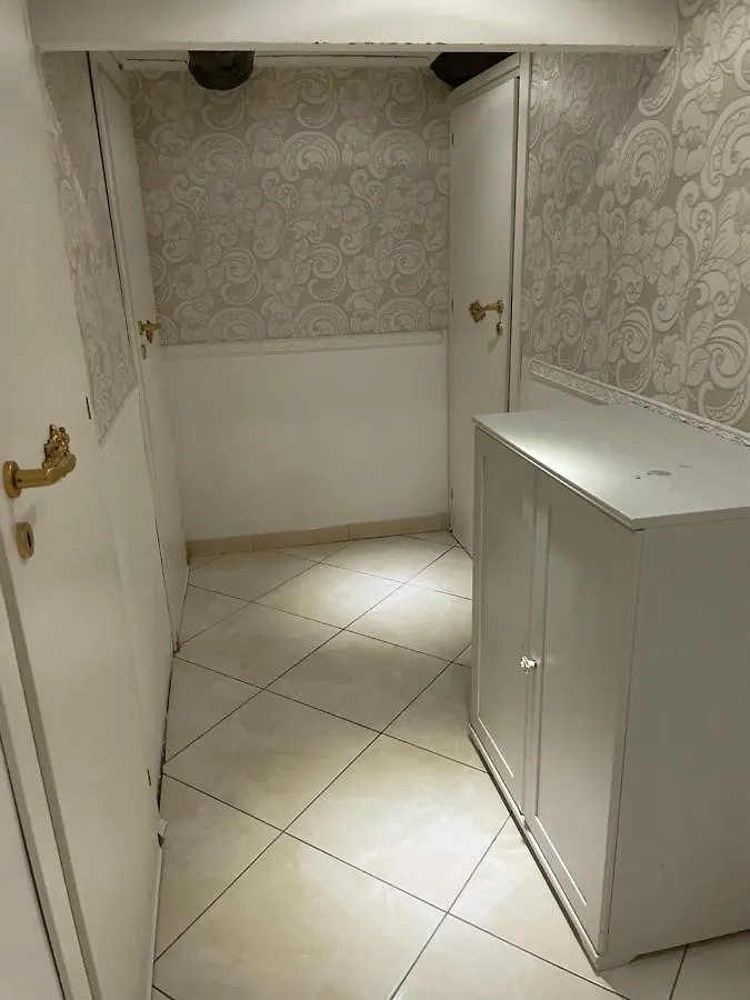 B&B Giusy Naples Apartment